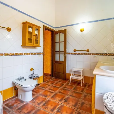 Отель Casa Magma *